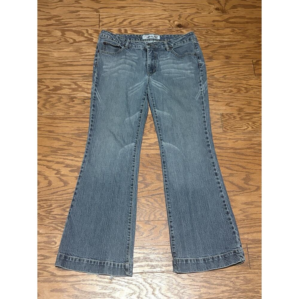 Faded Glory Women's Blue Denim Stretch Flared Leg Medium Wash Jeans, Size 12P